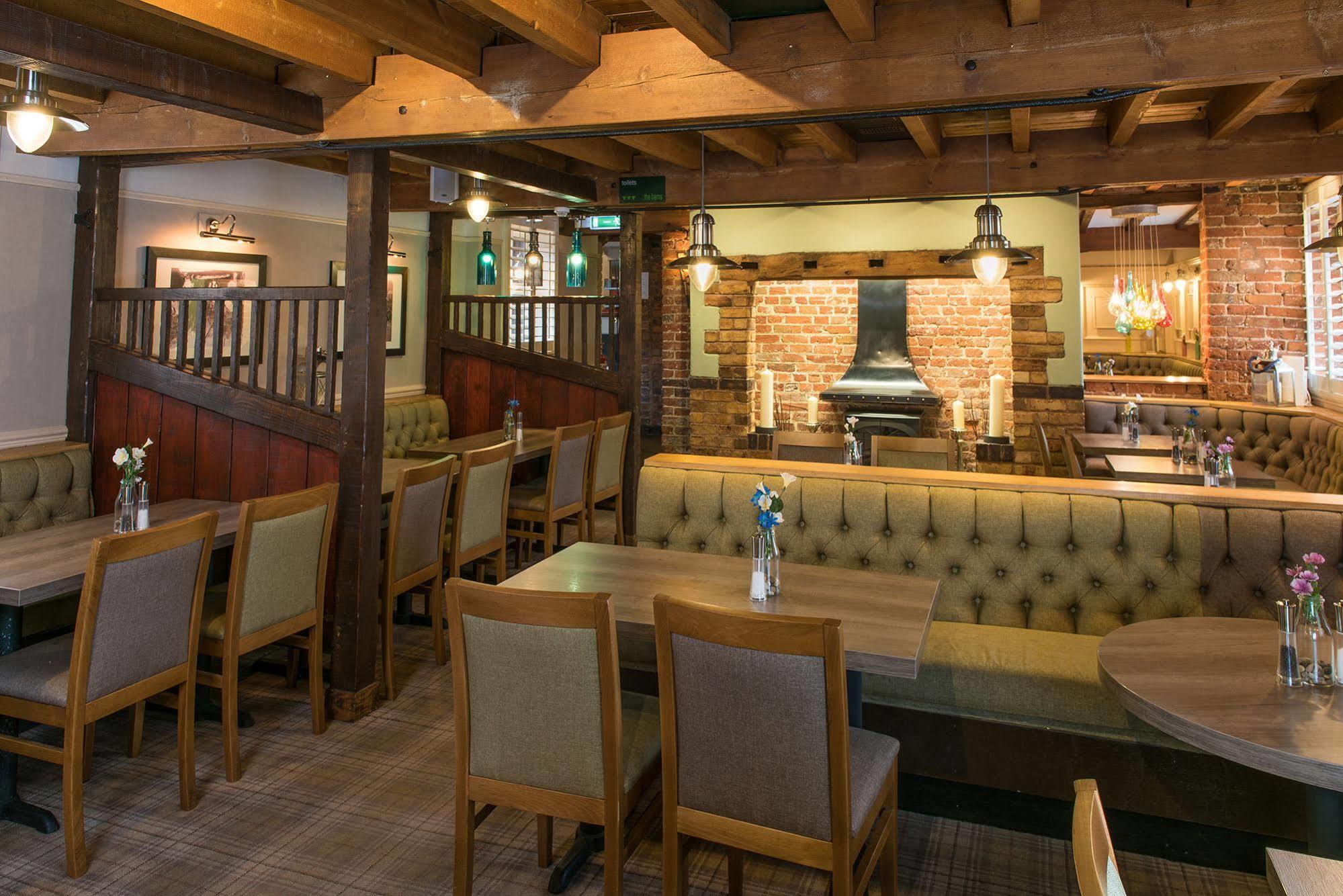 The Barns Hotel แคนน็อค ภายนอก รูปภาพ